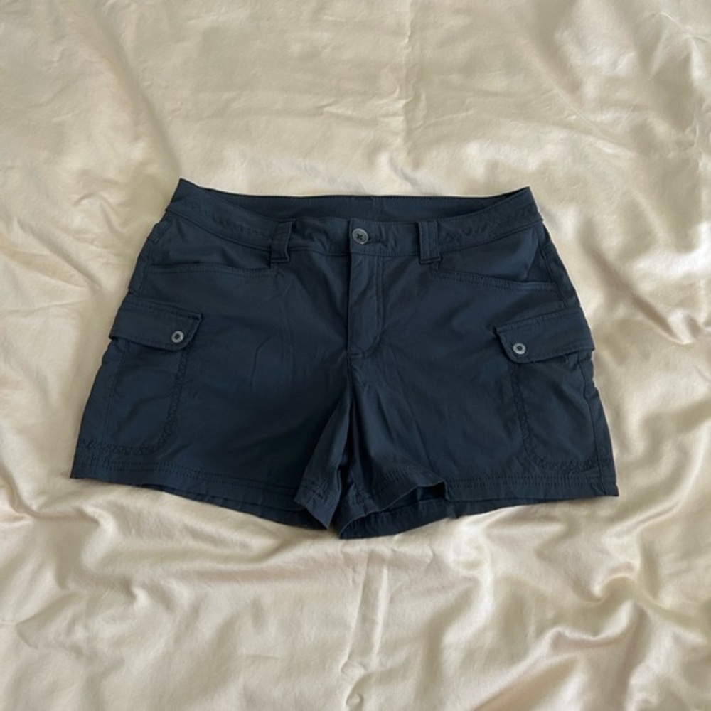 Eddie Bauer shorts/swim shorts. Size 6.